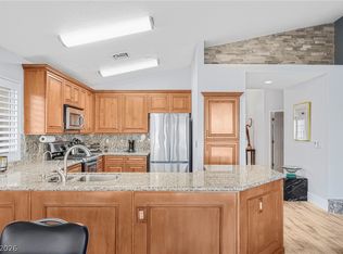 8404 Dry Cliff Cir, Las Vegas, NV 89128