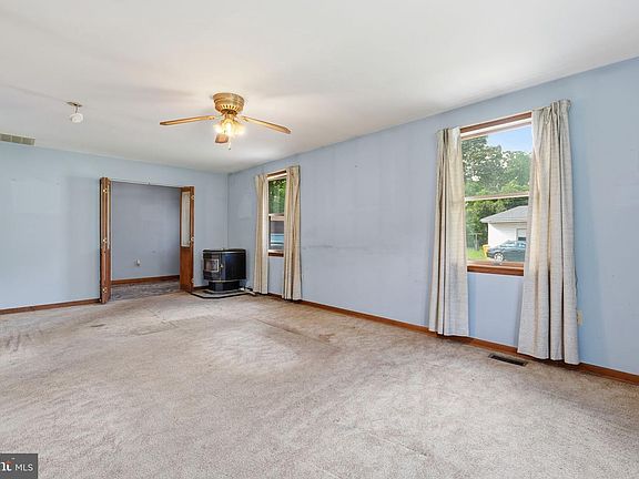 5th image of 7924 Telegraph Rd