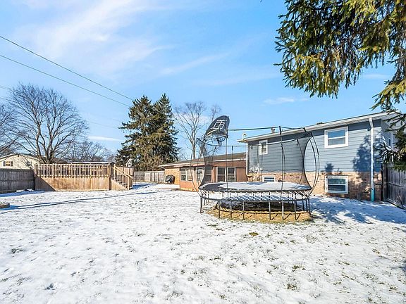 5th image of 2820 Scenic Dr