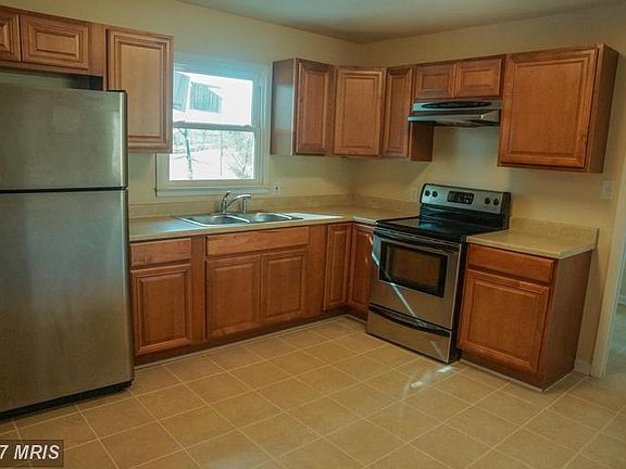 5th image of 5495 Baldwin St