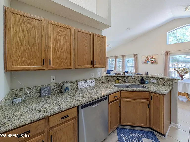 12985 Harborton Dr — Photo 11