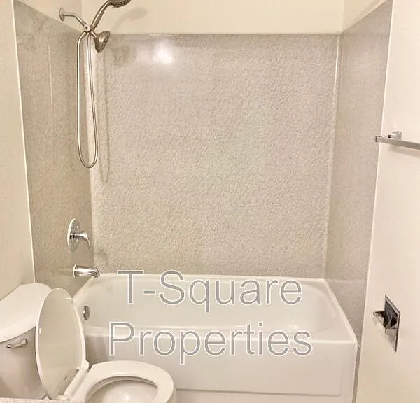 9719 Holly Dr #205 — Photo 6