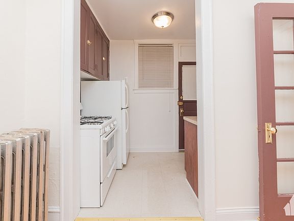 4th image of 4885 N Paulina St #1B