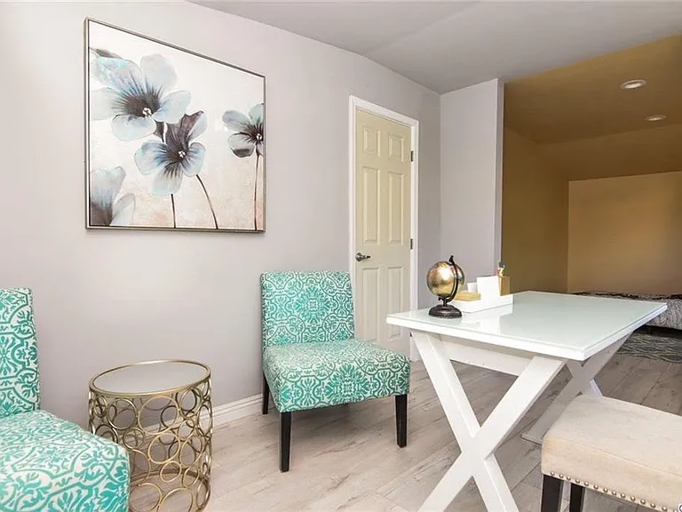 1809 Bonita Ave #1809 — Photo 2