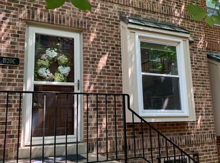 1120 N Taylor St APT C, Arlington, VA 22201