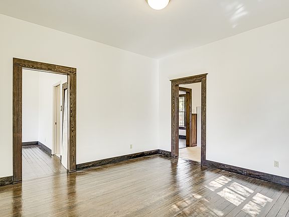 4th image of 123 Clay St