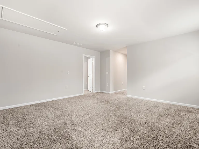 4008 Passenger Pl — Photo 25