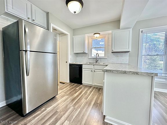 4th image of 5815 Chestnut Rd