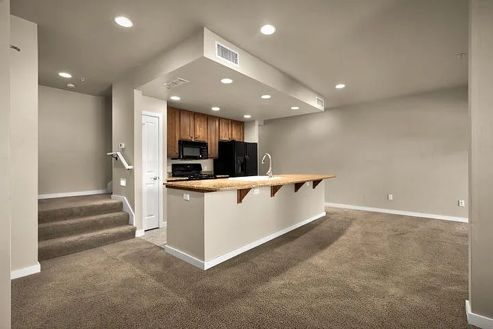 6104 Monterra Ave #I — Photo 2