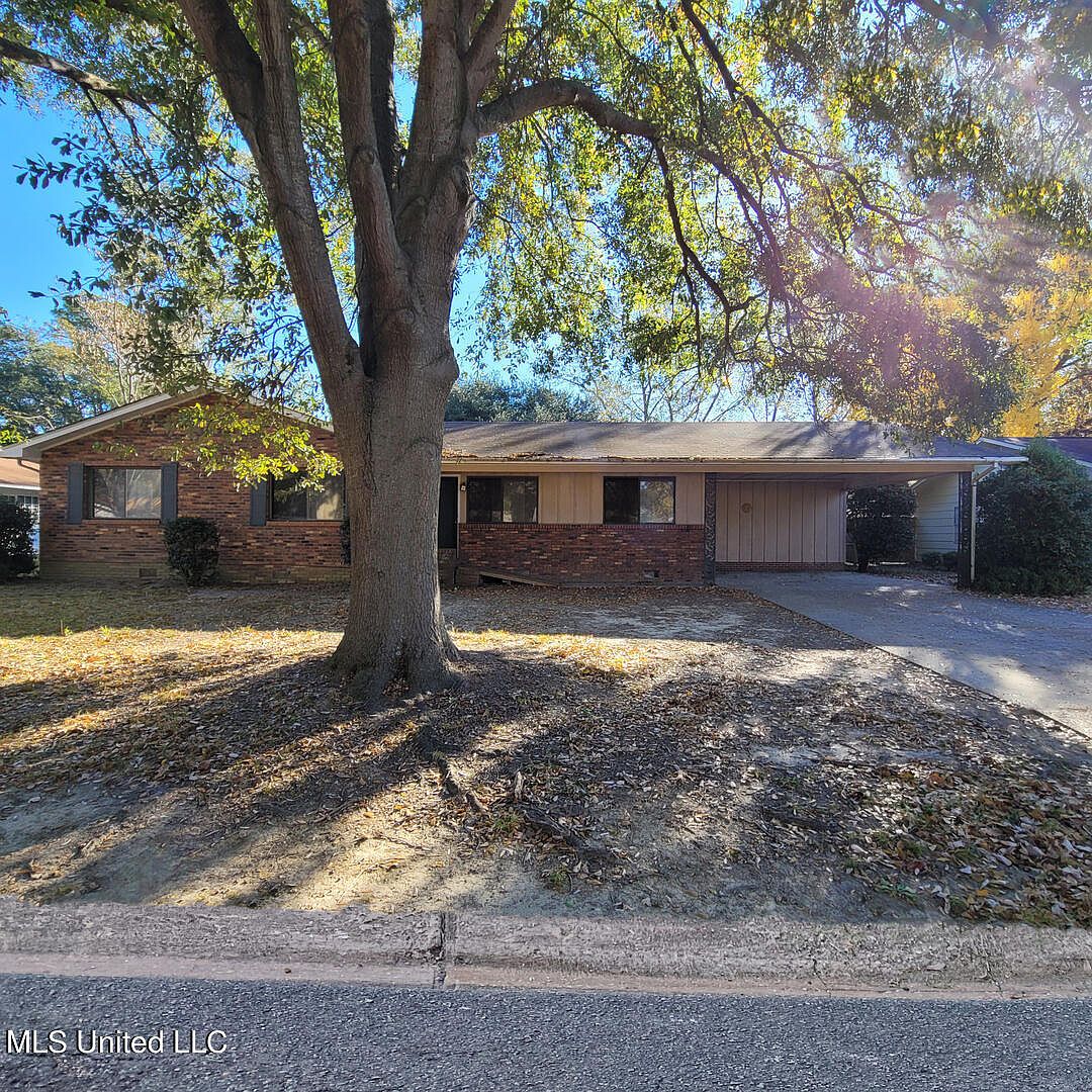 2112 Country Club Dr, Yazoo City, MS 39194 Zillow