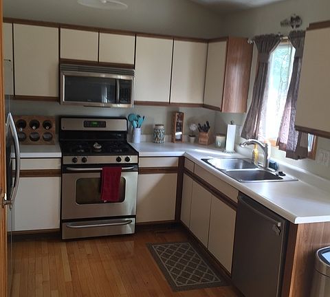 4th image of 915 Hartwood Dr