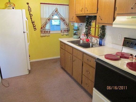 2nd image of 229 Goodman Ln