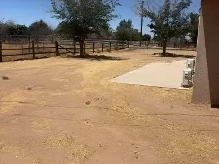 13851 Pawnee Rd — Photo 31