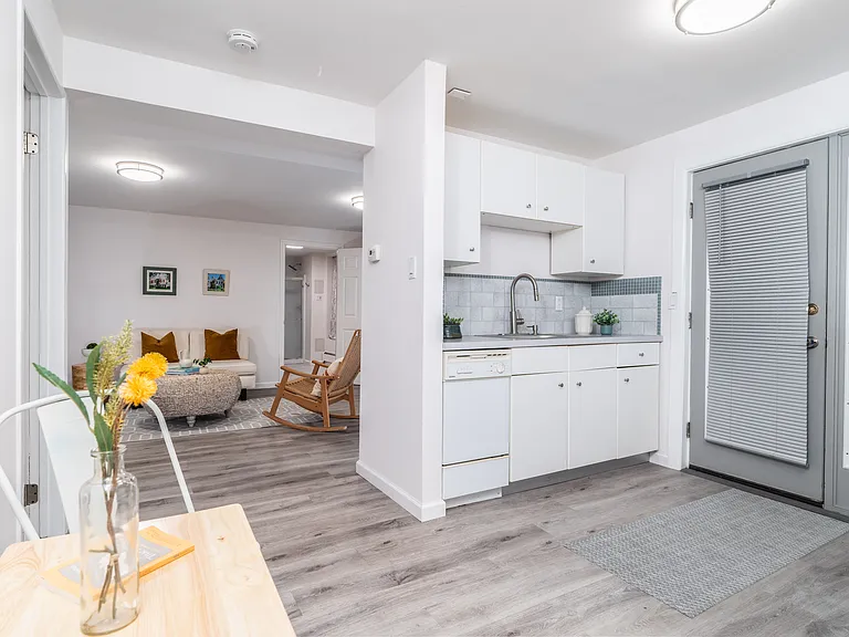 1095 Route 9W S #2 — Photo 3