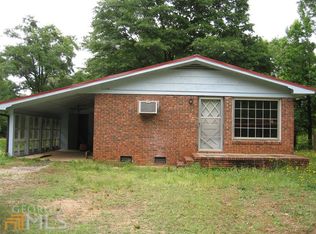 362 Honeysuckle Rd, Hartwell, GA 30643