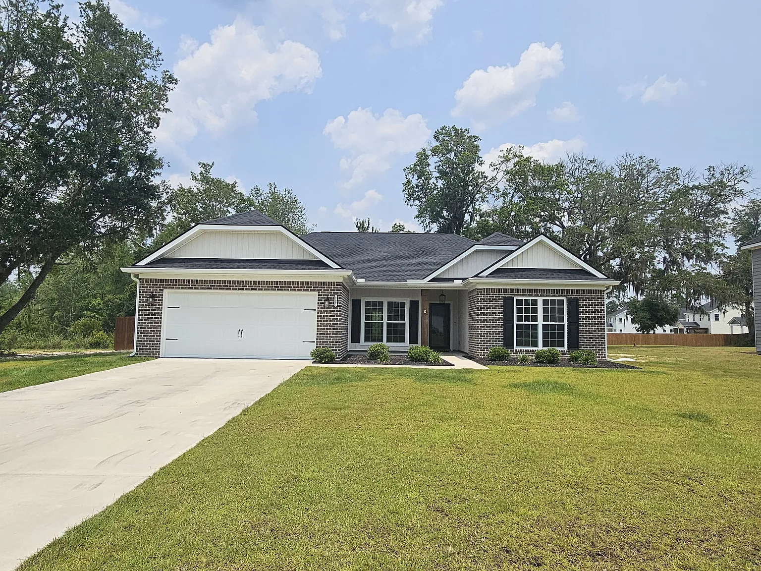 4 bed, 1653 sqft, $2,100 — Photo 1