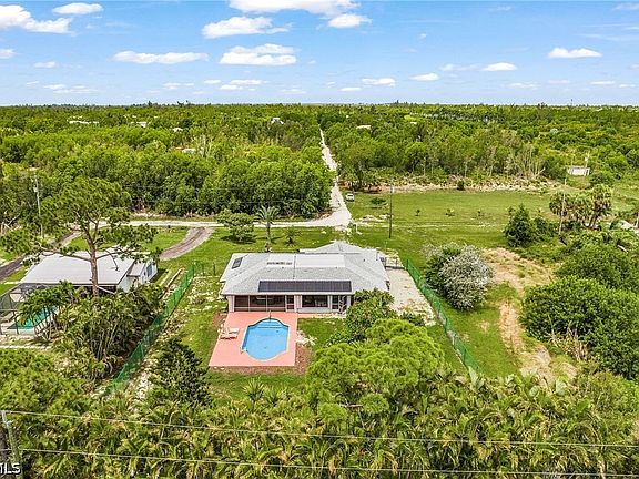 2nd image of 15474 Pembrooke Rd