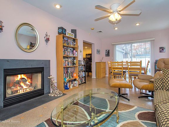 5th image of 27 Beach Ave
