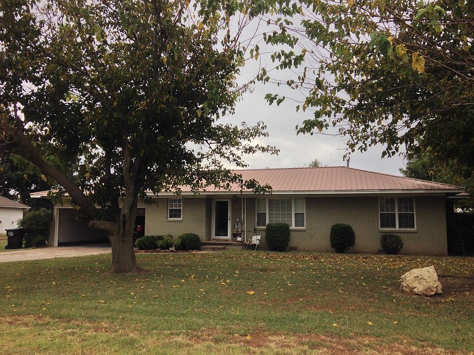 1st image of 505 E Kiowa