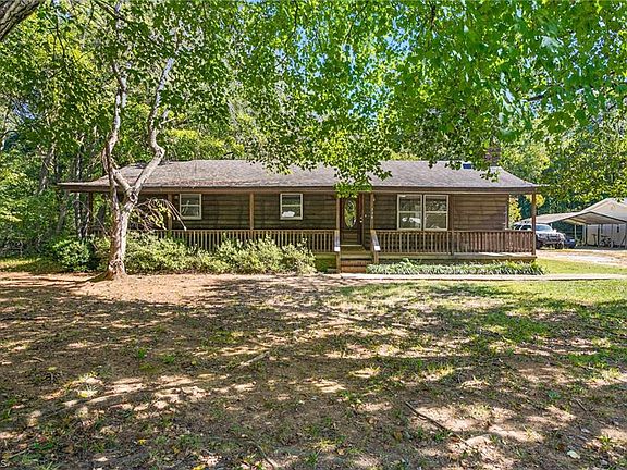 2nd image of 339 Valley Dr