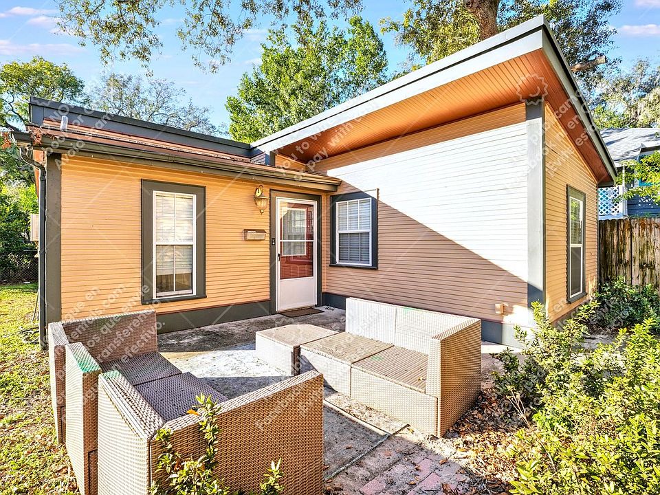 1st image of 927 E Shadowlawn Ave #B