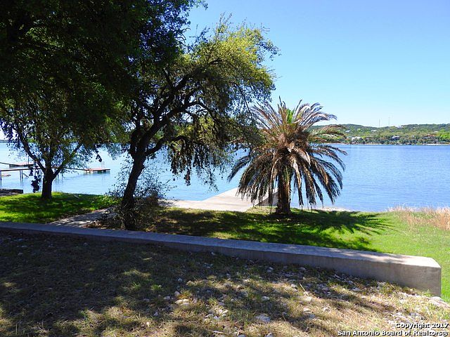 1st image of 972 Pebble Beach Dr NW