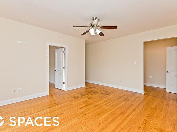 3rd image of 1023 W Argyle St #209SRE