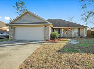 8091 Foxtail Ln, Semmes, AL 36575