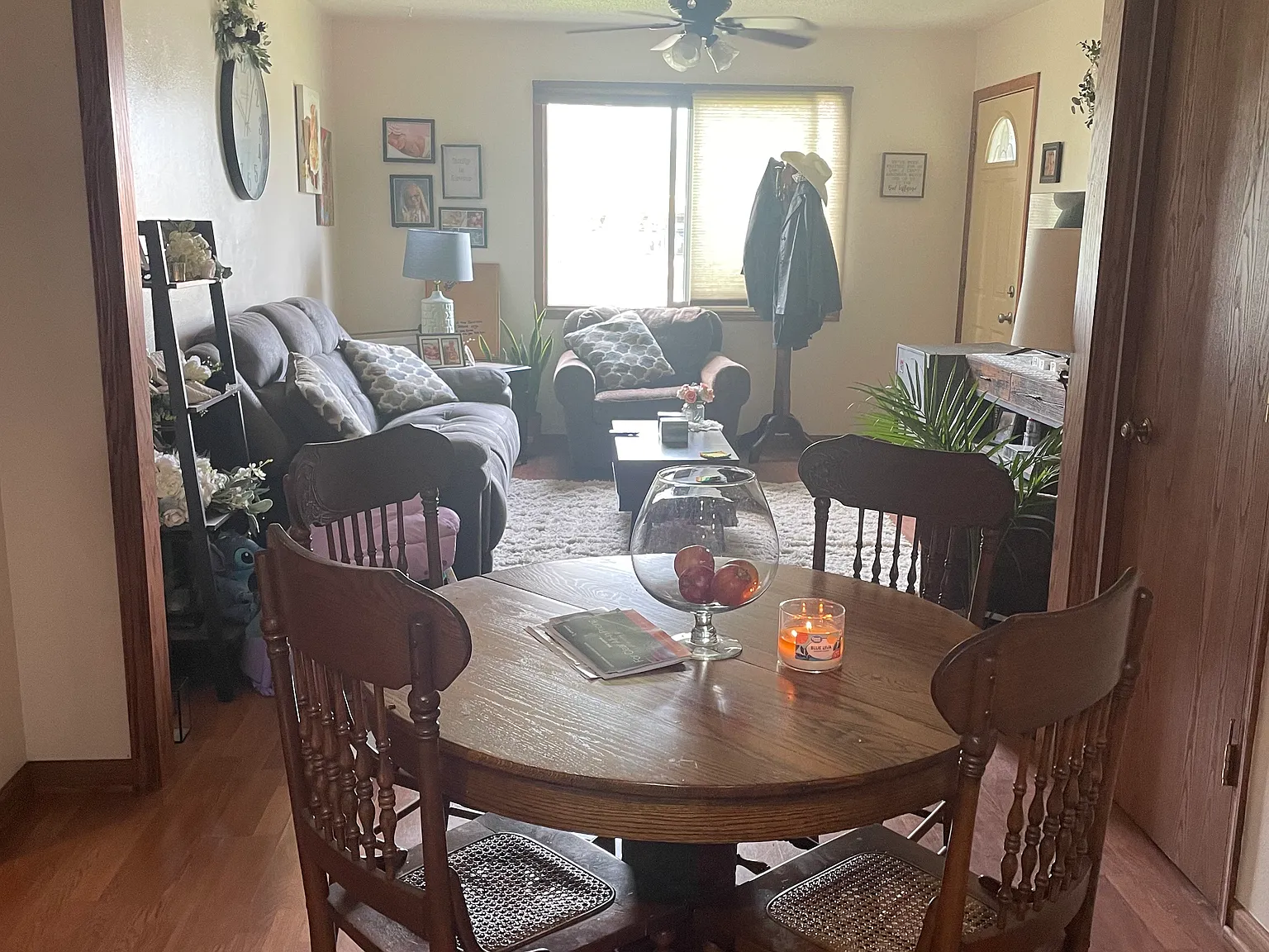 3 bed, 1000 sqft, $1,250 — Photo 2