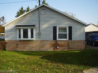 230 Churchill St, Ionia, MI 48846