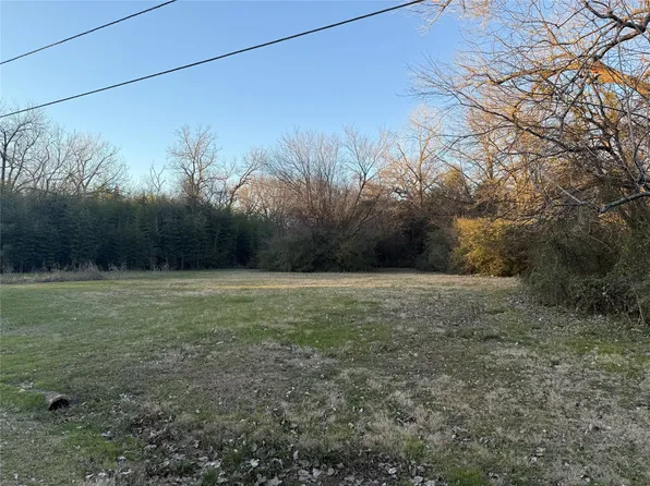 9961 Teagarden Rd, Dallas, TX 75217