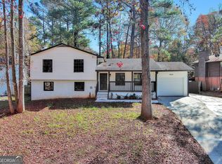 9050 Raven Dr, Jonesboro, GA 30238