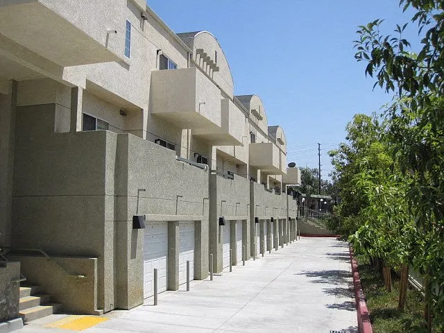 Towne Crest Apartments
