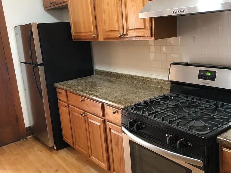 4024 W Cortland St #2 — Photo 3