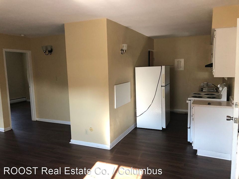 1st image of 515 Riverview Dr #301