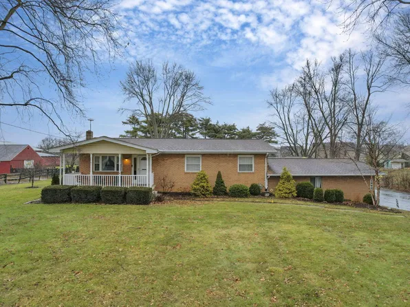 1996 Borror Rd, Grove City, OH 43123
