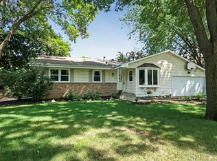 10916 Hillsboro Ave N, Champlin, MN 55316
