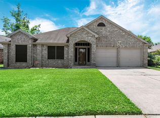 1010 Bayou Bend Dr, Deer Park, TX 77536