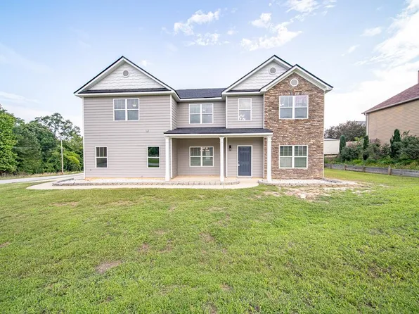 8 Jason Dr, Phenix City, AL 36869