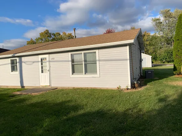 2012 Plainfield Rd, Crest Hill, IL 60403