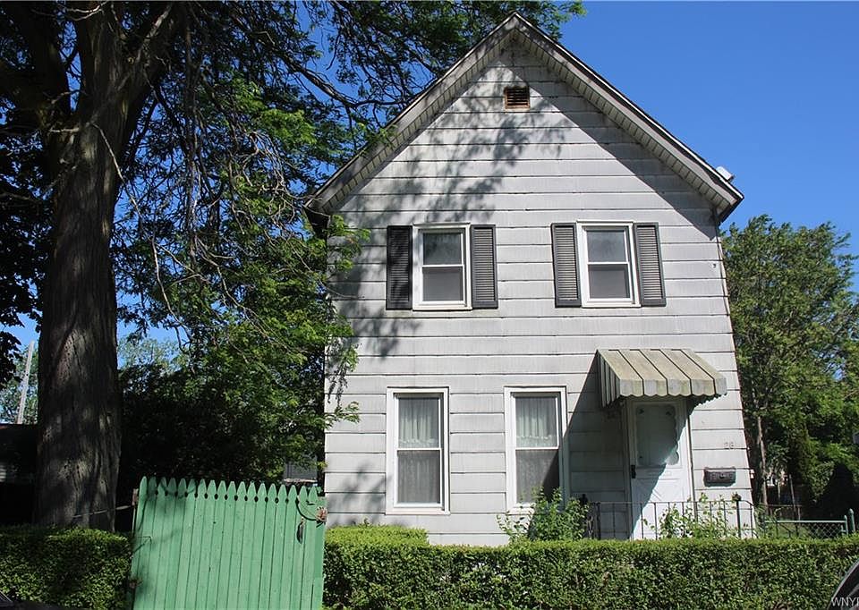 1st image of 28 Saint Clair St