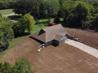 2124 E 250th Rd, Lecompton, KS 66050