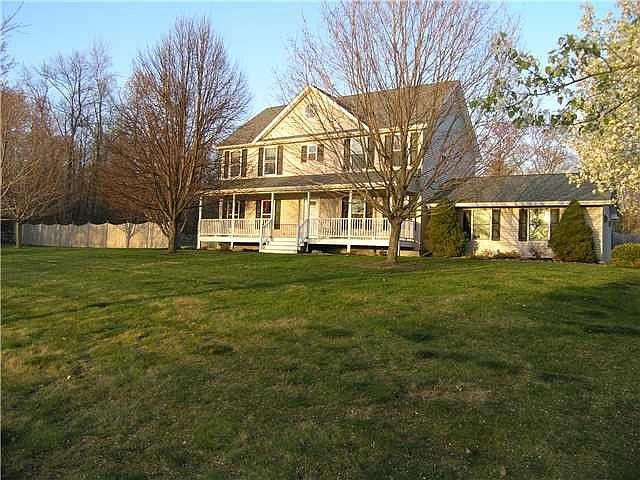 1st image of 32 Equestrian Dr
