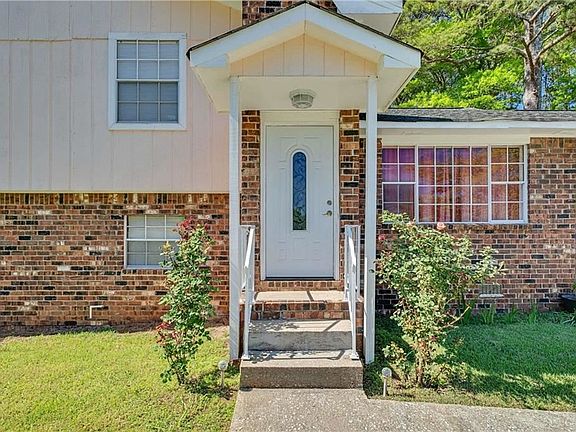 2nd image of 501 Wexwood Dr