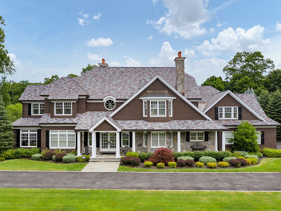 2 Carriage Hill Road