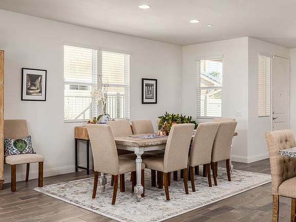 4th image of 226 Newport Pier Way