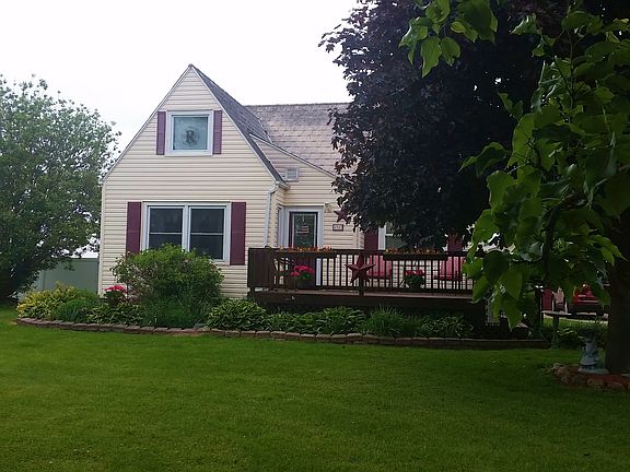 Nice size front deck