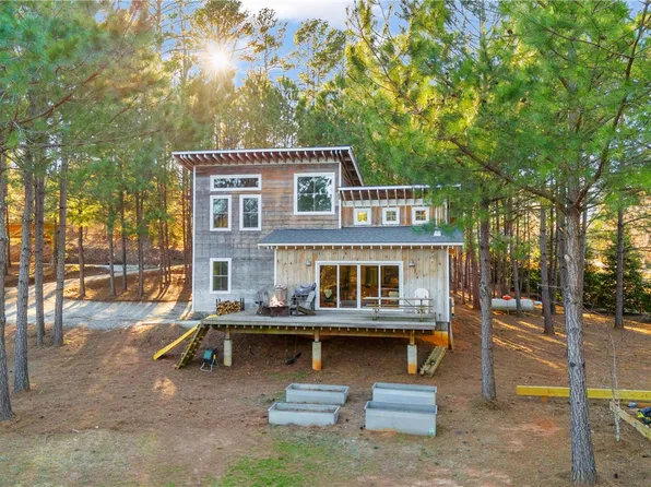 791 Rock Crusher Rd, Walhalla, SC 29691