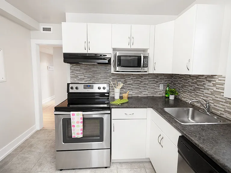 310 Goulet St #11 — Photo 9