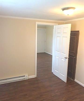 3rd image of 104 E Ruby Ave